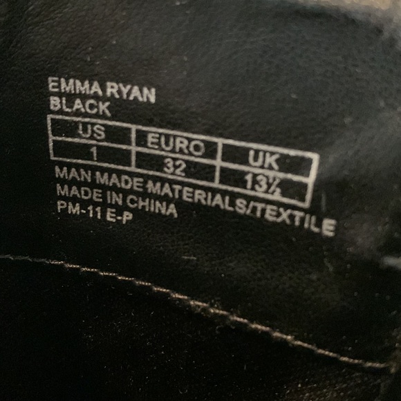 Micheal Kors boots - Picture 5 of 6